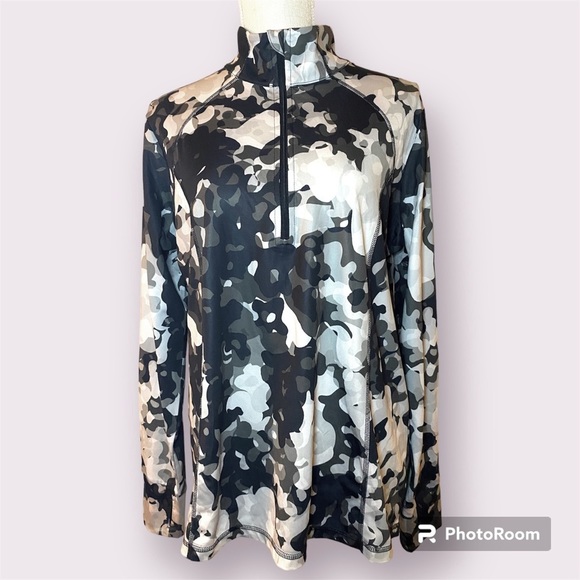 Xersion Tops - XERSION Womens long sleeve quarter zip pullover, black white gray camo, sz L